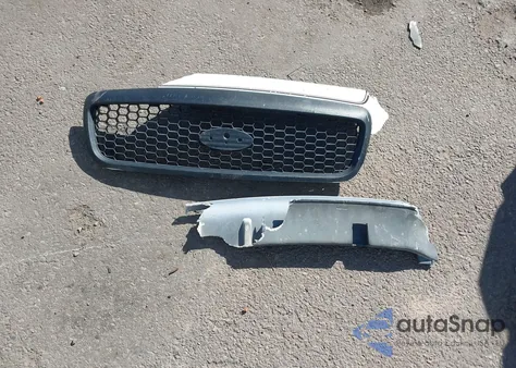 2011 Ford Crown Victoria Police Interceptor z USA, uszkodzony, nr VIN 2FABP7BV8BX179341